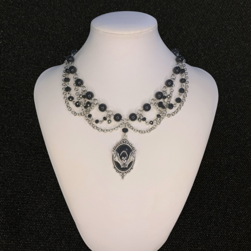 collar carmilla